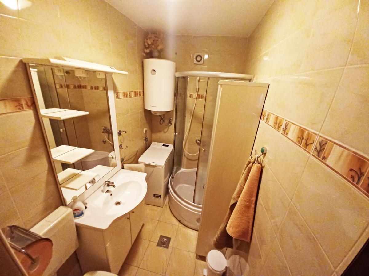 Apartments Carmen Vinišće Εξωτερικό φωτογραφία