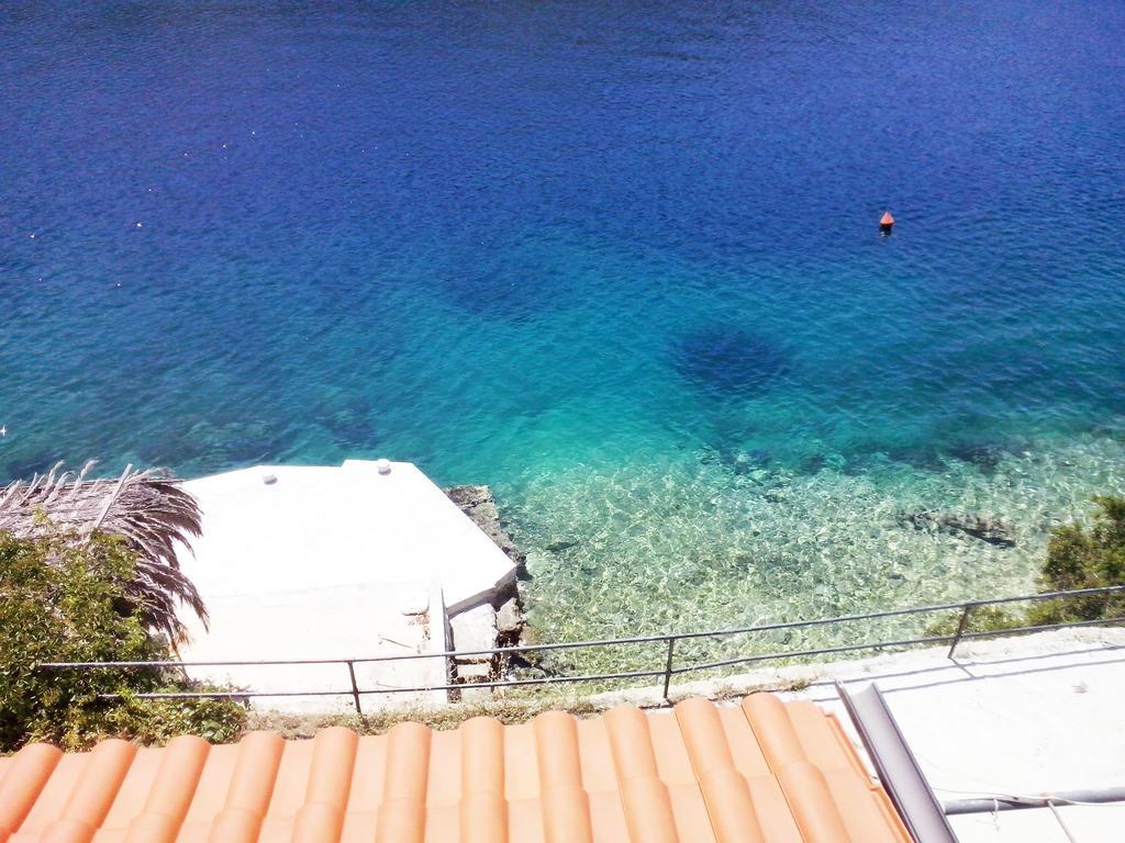 Apartments Carmen Vinišće Δωμάτιο φωτογραφία