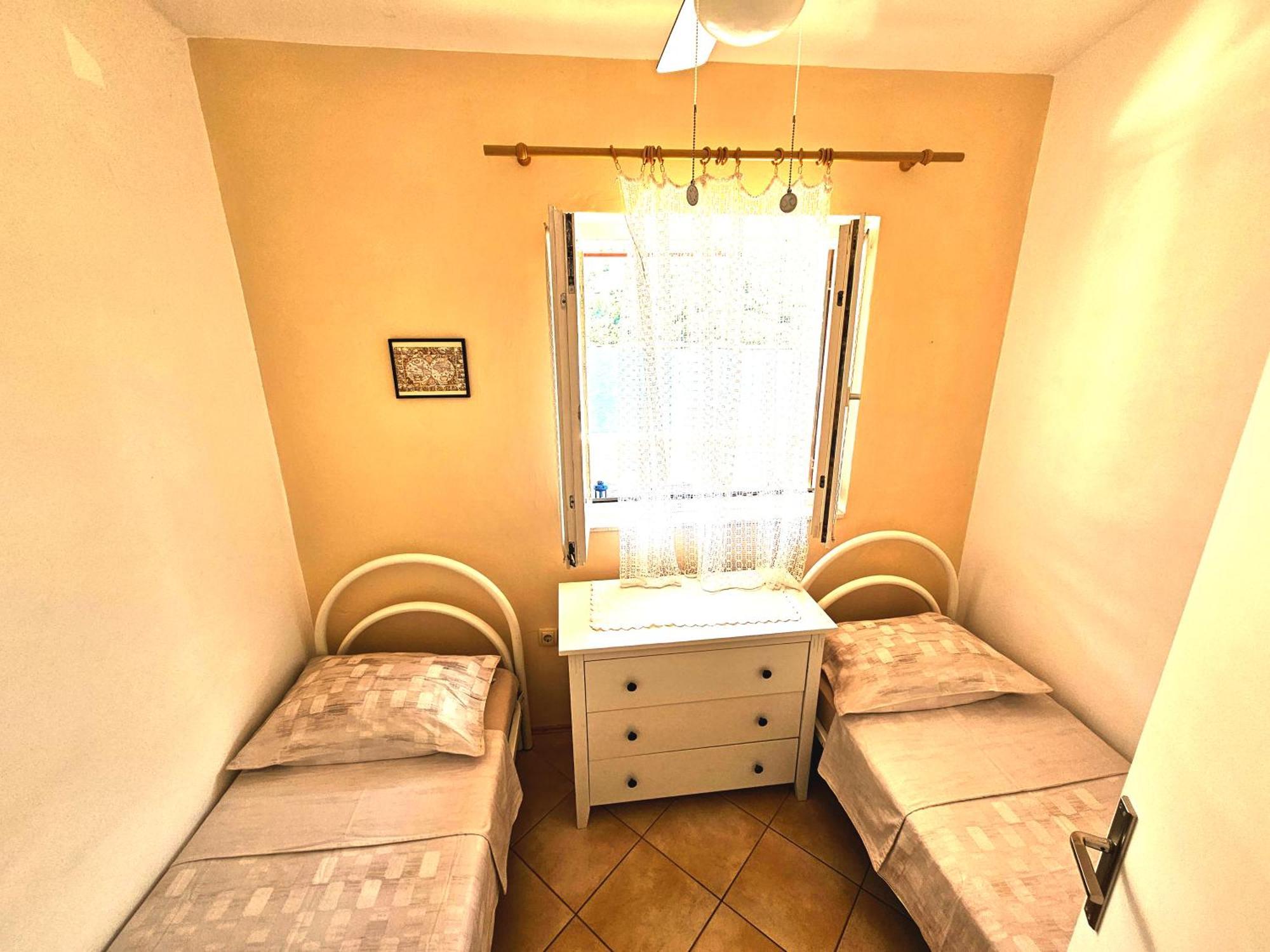 Apartments Carmen Vinišće Εξωτερικό φωτογραφία