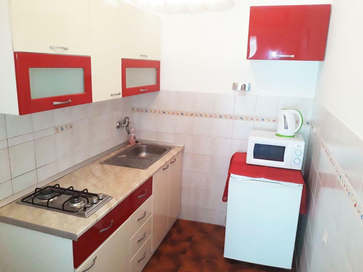 Apartments Carmen Vinišće Εξωτερικό φωτογραφία